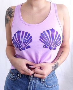 ↓↓↓ Were loaded with a variety of different mermaid tops! ↓↓↓ • Check out the tanks & tees here: https://www.etsy.com/shop/TheBohipstian?ref=l2-shopheader-name&section_id=20062827 • Check out the sweatshirts here: https://www.etsy.com/shop/TheBohipstian?ref=l2-shopheader-name&section_id=20062833  For days you dont feel like wearing your *actual* mermaid bra, weve got you covered! These mermaid shell tanks are a MUST HAVE!... The Little Mermaid Halloween Costume, Little Mermaid Halloween Costume, Galaxy Mermaid, Mermaid Halloween Costume, Mermaid Tank, Mermaid Tank Top, Tumblr Style, Mermaid Top