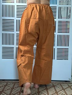 "Unisex Thai fisherman pants. One size fits all. You can wear in many occasions, casual wear, yoga wear, maternity wear, relax at home, travel etc.   If you are looking for some pants that you can wear everywhere, comfortable, relax and Easy to wear. Thai fisherman pants is Answer!! Nice gift for yourself or your lover    One pocket on the side for storing your items such as wallets, mobile phones, etc   Approx. Measurements: One size can fits most and 1 Pockets Measurement Waist 18-50\" hip 54\" Length 35\" Inseam 20\"   Ankle 25\" - Condition: Brand new without tags. 100% Cotton - Made in Thailand Shipping & Handling * Parcels will be ship via DHL Express" High Waist Harem Pants With Pockets For Yoga, High-waisted Brown Cotton Parachute Pants, High Waist Harem Yoga Pants With Pockets, High Waist Brown Cotton Parachute Pants, Brown High Waist Yoga Pants, High-waisted Harem Pants With Pockets For Yoga, Casual High Waist Cotton Yoga Pants, Baggy Yoga Pants With Pockets, Yoga Pants With Pockets, Straight Leg