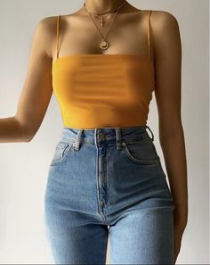 Chic Feminine Style, Looks Pinterest, Gossip Girl Fashion, Fashion To Figure, Looks Street Style, Crop Top Outfits, Pinterest Outfits, Simple Trendy Outfits