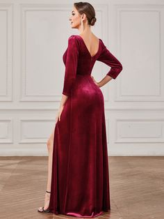 This Dress is fashionable for every occasion. the dress is made-to-order by professional tailors. You can choose from 50 colors, Regular sizes 2 to 16 and plus sizes 14w to 26W. Custom size is also available. Vintage Velvet Dress, Velvet Evening Dress, Round Neck Casual Dress, Bodycon Tops, A Line Evening Dress, Creative Stuff, Dress Fitted, Sling Dress, Wholesale Dress