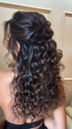 simple updo 🤍 curly hair edit Curly Bridal Hair, Guest Hair, Curly Wedding Hair, Ball Hairstyles, Hoco Hairstyles, Wedding Guest Hairstyles, Hairdos For Curly Hair, Wedding Hair And Makeup, Long Curly