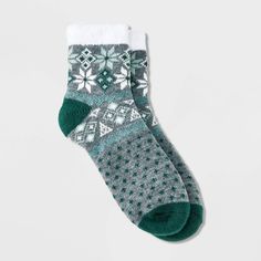 Stay warm and comfy with these Women's Snowflake Double Lined Cozy Ankle Socks from Auden™ in Charcoal Heather/Dark Green 4-10. Made with lightweight knit fabric, they are perfect for keeping your feet toasty without feeling bulky. The easy wash-and-care design makes them super convenient. Whether lounging at home or on the go, these socks are a great everyday pick. Auden™: Fit for you in every way. Feather Yarn, Sock Shop, Lightweight Knit, Socks And Hosiery, Ankle Socks, Teal Green, Spandex Fabric, Socks Women, Hosiery