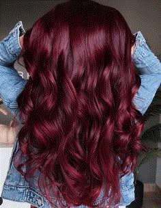 Deep Red Hair Color With Highlights, Pelo Color Borgoña, Pelo Color Vino, Vibrant Red Hair, Wine Hair Color, Red Hair Color Ideas, Dark Red Hair Color, Maroon Hair, Red Hair With Highlights