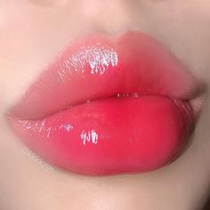 Big And Plump Lips, Big Glossy Lips, Big Lips Girl, Plump Lips Aesthetic, Big Plump Lips, Big Lips Aesthetic, M Lips, Dream Lips, Aesthetic Lips