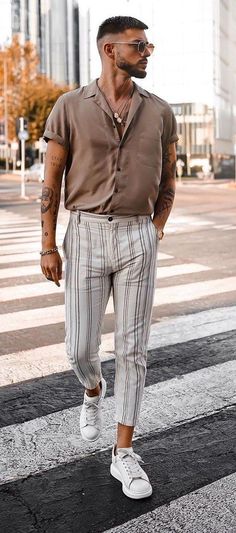 Men Fashion 2020, Herren Style, Casual Fashion Trends, Trendy Mens Fashion, Stylish Men Casual, Mens Trendy Outfits, Mens Winter