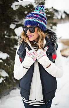 The 3 Stylish Snow Essentials You Need | Hello Fashion Snow Outfits, Beanie Outfit, Cold Weather Outfit, Hello Fashion, Snow Outfit, Cold Outfits, Cute Winter Outfits, Cold Weather Outfits, Ski Trip