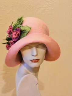 Pink Felt Hat With Curved Brim For Kentucky Derby, Pink Curved Brim Felt Hat For Kentucky Derby, Adjustable Wide Brim Flapper Hat, Pink Fedora Felt Hat For Kentucky Derby, Pink Fedora For Kentucky Derby, Pink Felt Hat With Short Brim For Spring, Kentucky Derby Flapper Hat With Short Brim, Fitted Wide Brim Flapper Hat, Kentucky Derby Wide Brim Flapper Hat