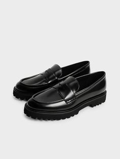 Sepatu Loafers Pria, Chunky Shoes Outfit, Chunky Penny Loafers, Loafers Men Outfit, Gents Shoes, Penny Loafers Men, Loafers Outfit, Chunky Loafers, Best Shoes For Men