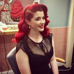 50s Fashion Hairstyles, Mode Rockabilly, Rockabilly Wedding, Rockabilly Hair, Pinup Style