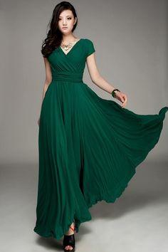 Elegant Surplice V Neckline Maxi Chiffon Dress - OASAP.com Sukienki Maksi, Jade Green Color, Plain Maxi Dress, Bohemian Maxi, Bohemian Maxi Dress, Formal Outfits, Short Sleeve Maxi Dresses, فستان سهرة, Maxi Robes