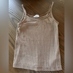 Never Worn Peach Tank Top, Spaghetti Strap Shirt, Stripped Tank Top, Jeans Tank Top, Spaghetti Strap Blouses, Layered Tank Top, Tanktop Girl, Gap Fit, Pink And White Stripes