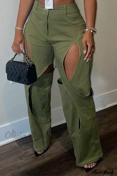 Olivia Mark - Pantalón de calle de cintura alta en verde militar con color sólido y parches ahuecados - Corte normal Black Trousers Casual, Khaki Streetwear, Look Casual Chic, Green Street, Solid Color Pants, Cute Pants, Printed Trousers, Straight Trousers, Fall Fashion Outfits