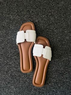 Shoe Inspo, Cute Sandals, Casual Shoes Women, Shoes Women, Casual Shoes, Women Wear, Women Shoes, Sandals, How To Wear