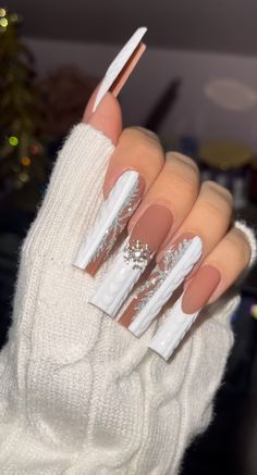 Christmas Baddie Nails, Winter Wonderland Nails, Girl Drawings, Christmas Nails Acrylic, Long Square Acrylic Nails