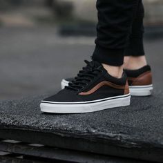 Vans Shoes Outfit, Urban Shoes, Fresh Shoes, Hype Shoes, Skateboarder