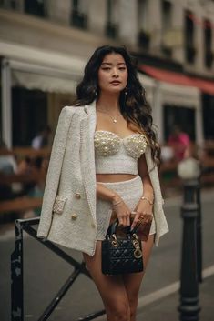 Street Style Bags from Couture Week Fall ’22, Part II - PurseBlog Haute Couture Outfits, Maxi Frocks, Street Couture, Street Style Bags, Iranian Women Fashion, Couture Outfits, Trendy Fashion Tops, Couture Week, Glam Dresses