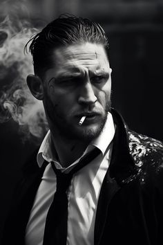 Tom Hardy Aesthetic, Tom Hardy Venom, Tom Hardy Images, Venom Poster, Actor Poster