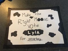 Campaign Flyers Ideas, Highschool Campaign Ideas, Homecoming Court Poster Ideas, School Campaign Ideas, Homecoming Campaign, Student Council Campaign Posters, Student Council Campaign, Homecoming Poster Ideas