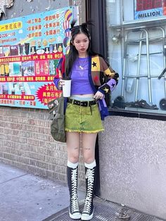 Save = Follow me Fun Street Style, Funky Y2k Outfits, Funky Artsy Outfits, Super Colorful Outfits, Funky Fits Aesthetic, 80s Maximalism Fashion, Bright Grunge Outfits, Colorful Alternative Outfits