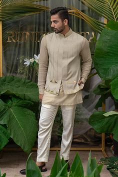 Wedding Outfit Men Guest, Engagement Dress For Men, Kurta Designs Men's, Mens Traditional Wear