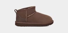 Classic Ultra Mini Boot Ugg Mini Boot, Ultra Mini Ugg, Wishlist Clothes, Ugg Mini Boots, Shoes Wishlist, Ugg Ultra Mini, Ugg Classic Ultra Mini, Ugg Mini, 2024 Christmas