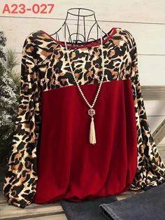 Animal Print Cardigan Outfit, Three Quarter Sleeve Dresses, Womens Tops Dressy, Diy Fashion Clothing, T Shirt Photo, Clothes Crafts, Casual Fall Outfits, Trendy Tops, Vintage Sweatshirt