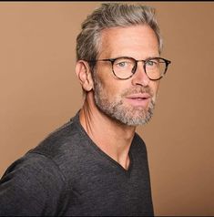 Face Shape Sunglasses, Grey Hair And Glasses, Short Hair With Beard, Silver Foxes, Never Grow Old, Great Beards