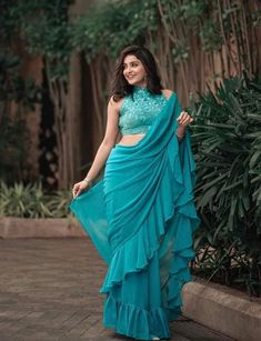 Avantika Mishra, Lengha Blouse, Lengha Blouse Designs, Woman Pose, Dress Patterns Diy, Bridesmaid Saree, Bride Photos, Indian Blouse