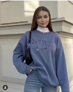 Trendy Outfits Full Body Cover, Hoodie Outfit Casual, Mode Ulzzang, Turtleneck Outfit, Modest Fits, Cold Outfits, Nike Sweatshirt, Sweatshirt Outfit, Hoodie Outfit