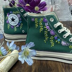 Converse Wedding Shoes, Embroidered Converse, Skai Jackson, Embroidery Shoes, Embroidered Shoes, 자수 디자인