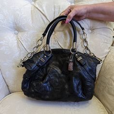 Vintage Leather Coach Bag, Rouched C Details Coach Madison Bag Black, Vintage Leather, Coach Bags, Prada, Satchel, Top Handle Bag, Bag Lady, Shoulder Bag, Leather