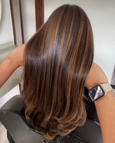 Hair Inspo Dyed Hair, Carmel Highlights On Brown Hair Chunky, Honey Brown Hair Asian, Brown Balayage With Blonde Highlights, 1c Hair, Hair Highlights Lowlights, Blonde Instagram, Hair Dyed