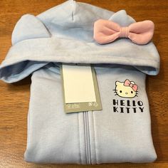 H&M Hello Kitty Hoodie Size 2t Clothes Hello Kitty, Hello Kitty Jacket, Birthday Hoodies, Cute School Fits, Hello Kitty Hoodie, Cute Online Clothing Stores, Stuff To Buy, Kitty Clothes, Hello Kitty Clothes