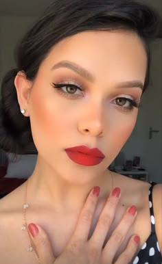 Homecoming Makeup Looks Red Dress, Red Eyeshadow And Red Lips, Natural Glam Makeup Red Lip, Holiday Makeup Red Lips, Nude Makeup With Red Lips, Lipstick With Red Dress, Makeup For Red Dress Wedding, Classic Makeup Looks Red Lips, Red Dress Eye Makeup