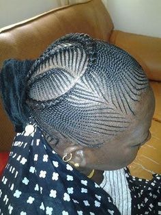 Freehand Hairstyle For Black Women, Freehand Hairstyle, Braids Hairstyles Ideas, Black Natural Hair Care, Micro Braids Hairstyles, Short Box Braids Hairstyles