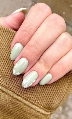 Soft Green Nails, Almond Acrylic Nails Designs, Pearl Nail Art, Mint Green Nails, Trend Nails, Mint Nails, White Tip Nails