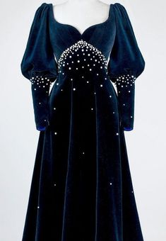 Evermore Fashion, Couture Gown, Fantasy Dresses, Fantasy Gowns, Vestidos Vintage, Mode Inspiration