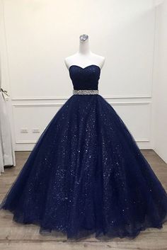 Dark blue sweetheart tulle long prom dress, blue tulle formal dress Size: US 2, US 4, US 6, US 8, US 10, US 12, US 14, US, 16 US2 Bust(inch)32 1/2 Waist(inch)25 1/2 Hips(inch)35 3/4 Shoulder to Floor(inch)58US4 Bust(inch)33 1/2 Waist(inch)26 1/2 Hips(inch)36 3/4 Shoulder to Floor(inch)58US6 Bust(inch)34 1/2 Waist(inch)27 1/2 Hips(inch)37 3/4 Shoulder to Floor(inch)59US8 Bust(inch)35 1/2 Waist(inch)28 1/2 Hips(inch)38 3/4 Shoulder to Floor(inch)59US10 Bust(inch)36 1/2 Waist(inch)29 1/2 Hips(inch) Blue Ball Gown, 파티 드레스, Chique Outfits, Blue Dress Formal, Blue Evening Dresses, Blue Ball, Blue Tulle, Long Evening Gowns, Custom Size Dresses