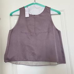 Gorgeous New Tish Cox Satin Lavender Crop Top Size Medium. Chic Fitted Mauve Tops, Fitted Chic Mauve Tops, Chic Mauve Slim Fit Tops, Lavender Fitted Tops For Daywear, Fitted Lavender Tops For Daywear, Chic Purple Silk Top, Chic Lavender Tops For Daywear, Lavender Crop Top, Color Purple