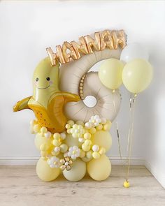 balloons and heliums are arranged in the shape of an elephant