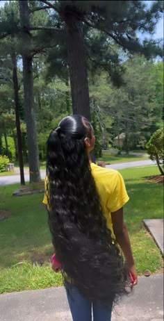 Ban Tu Knots Hairstyles, Low Half Up Half Down Hair Black Women, 2023 Haircut Trends, Grey Hair Colour, Cute Weave Hairstyles, Haircut 2023, Weave Ponytail Hairstyles, Weave Ponytail