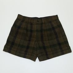 Brand New Without Tags Size 40 (Fits Like Us 6-8) Wool Tweed Cuffed Shorts By Apc. In Perfect Condition. 100% Wool, 100% Viscose. Fully Lined. Approximate Measurement Are Taken Laying Flat Waist 16 1/2 Length 15 3/4 Fitted Green Shorts For Fall, Fitted Plaid Casual Shorts, Fitted Casual Plaid Shorts, Green High Waist Shorts For Fall, High Waist Green Shorts For Fall, High-waist Green Shorts For Fall, Green Short Bottoms For Fall, Green Fall Shorts, Green Short Fall Bottoms