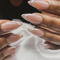 Oval Rhinestone Nails, Nude Nails Black Women Almond, Nude Nails For Brown Skin, Minimal Nails