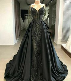 Gothic Bridesmaids, Black Wedding Gowns, Prom Dress Black, Satin Evening Gown, Dark Wedding, Black Dress Formal, Gowns Prom, Dress Sleeve Styles, Dark Gothic