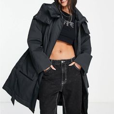 New With Tags Is This Stunning Oversized Engineered Nike Coat. Stand Out, Stay Warm Detachable Hood High Collar Zip Fastening Detachable Sleeves Chest And Side Pockets Belted Waist K Way Nike, Bobojaco Nike, Parka Nike, Nike Parka, Black Parka Jacket, Nike Coat, Jordan Jackets, Nike Quarter Zip, Sporty Jacket