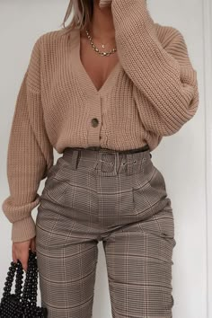 Mode Casual, Casual Work Outfits, Mode Inspo, Looks Chic, Plaid Pants, 가을 패션, Work Outfits Women, Komplette Outfits, Professional Outfits