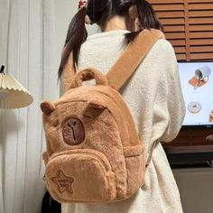 Capibara cute mochila Kawaii Capybara, Capybara Plush, Fur Backpack, Vibrant Personality, Baby Backpack, Cartoon Bag, Plush Backpack, Fur Bag, Cute Plush