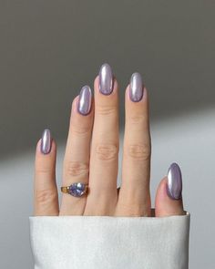 glitter nails Chrome Nails Designs, Lavender Nails, Great Nails, Sparkly Nails, Rainbow Glitter, Glitter Ombre, Elegant Nails, Chrome Nails, Purple Nails