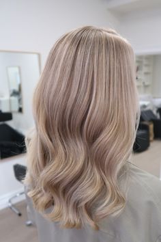 Sand Blonde Hair, Latte Hair, Beige Blonde, Light Blonde, Great Hair, Hair Day, Makeup Nails