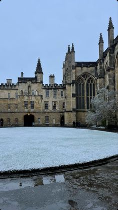 Snow and Winter edition New College Oxford, Oxford Vibes, Henry Winter, Academy Aesthetic, Glasgow University, I Smell Snow, Bangalore City, Diary Entries, Primrose Hill